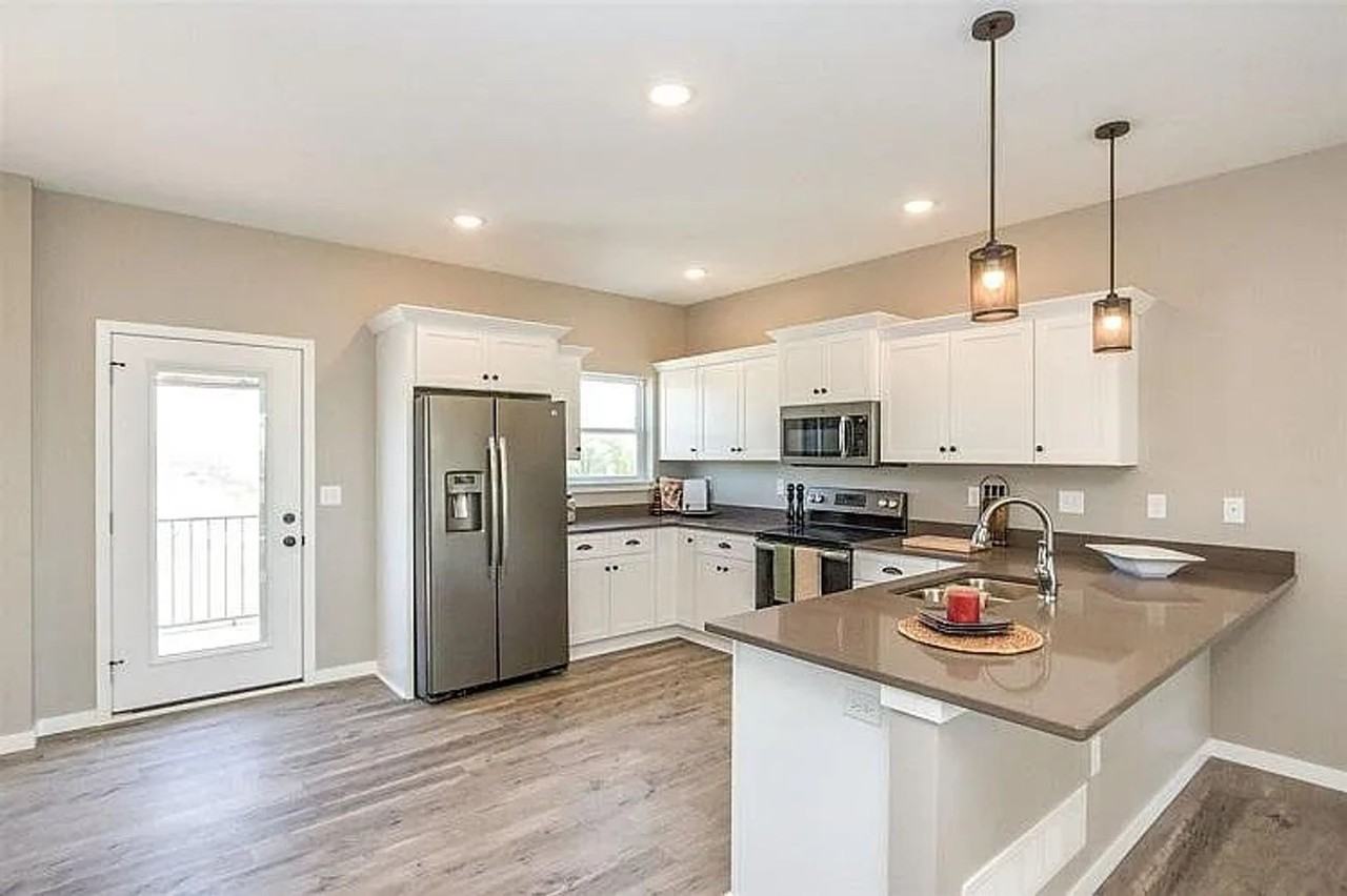 1750 Bernardy Dr - Photo 3 of 12