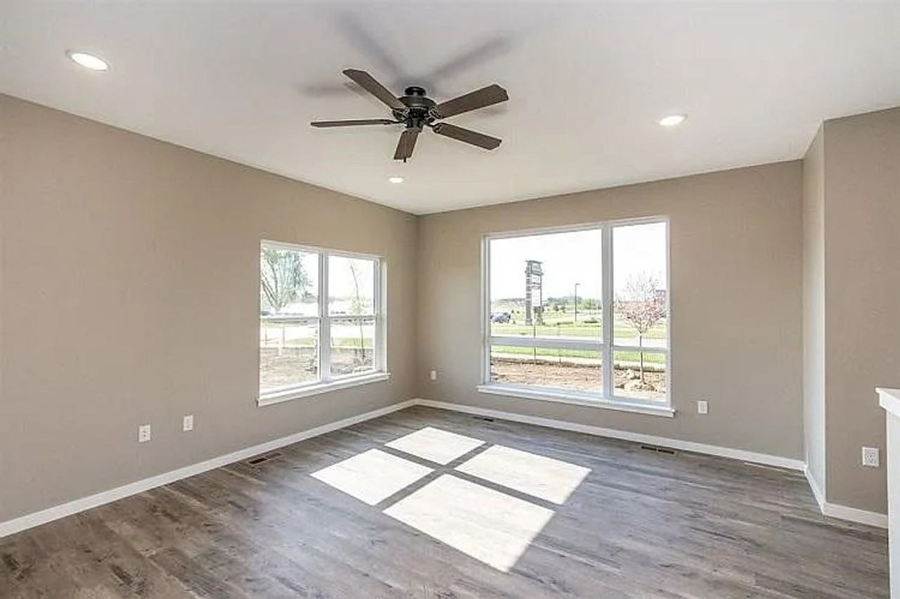 1750 Bernardy Dr - Photo 5 of 12