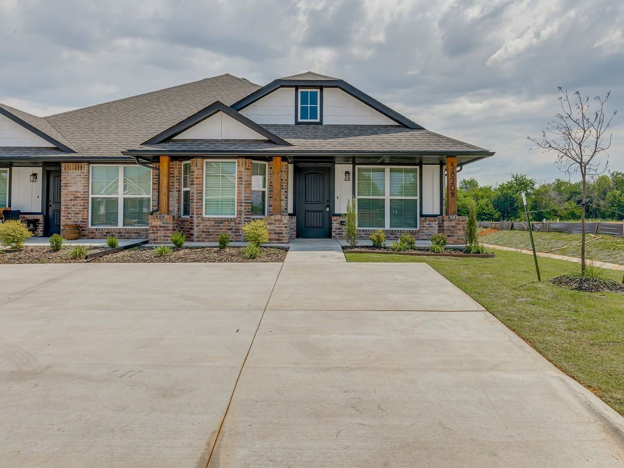 5820 Goldfinger Rd - Photo 3 of 49
