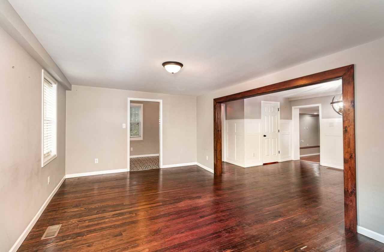 261 S Hanover St - Photo 5 of 34