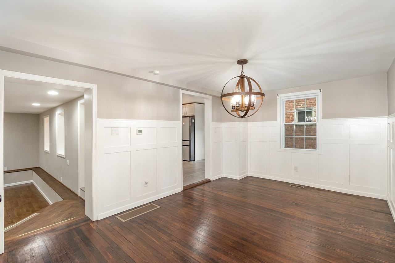 261 S Hanover St - Photo 6 of 34