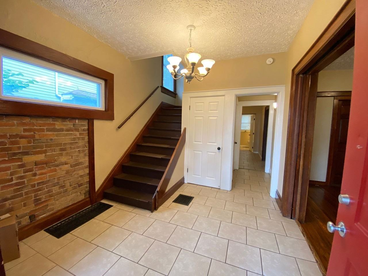 419 E 16th Ave - Photo 2 of 15