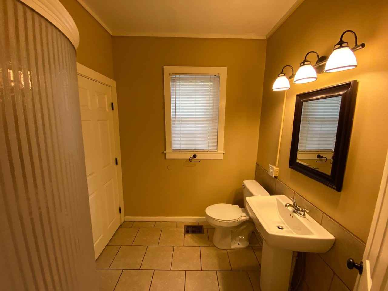 419 E 16th Ave - Photo 7 of 15