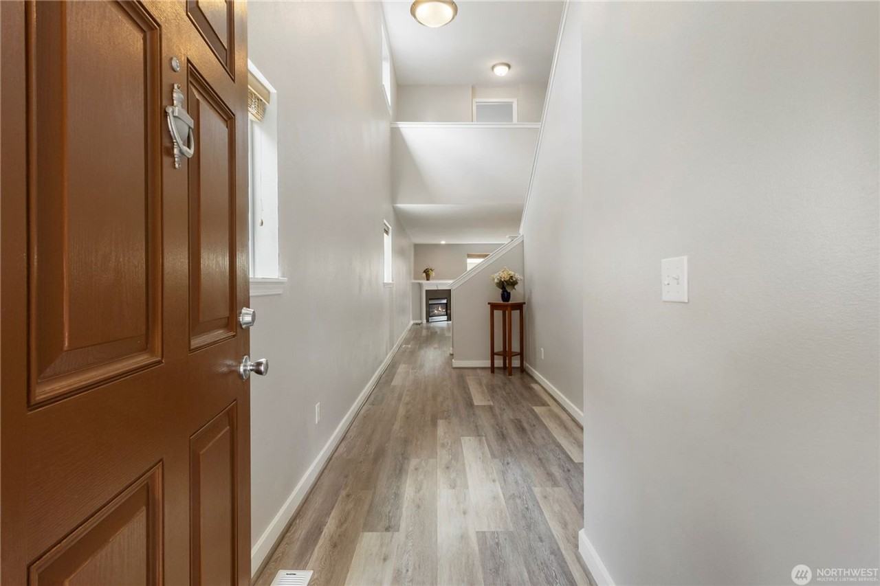 7337 178th St E - Photo 3 of 28