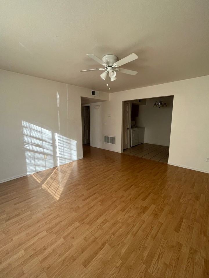 Beauchamp-825 (DA*) - Photo 3 of 8