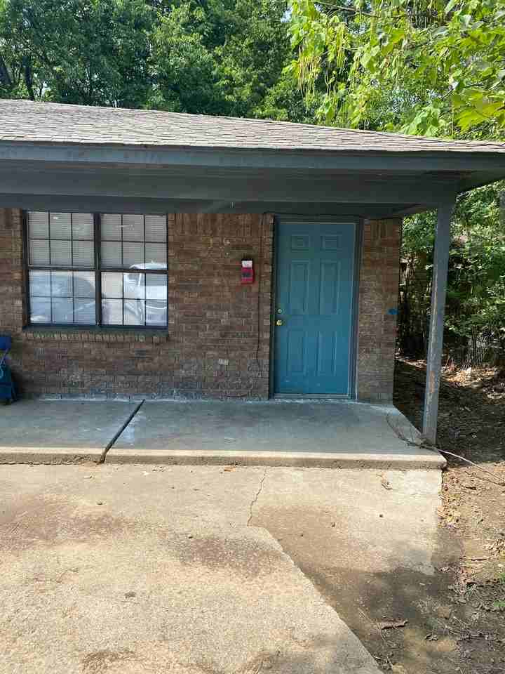 312 S. 12th St. - Photo 2 of 7