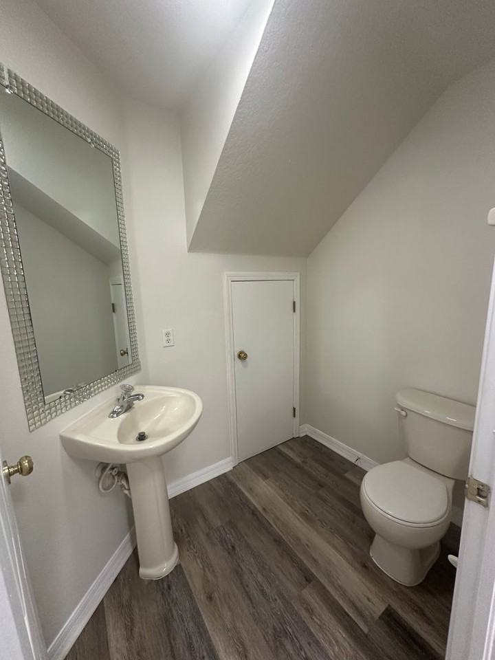 214 Draw Bridge Ln - Photo 6 of 15