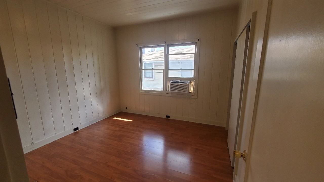 Kamaile Street apartments - Photo 3 of 29