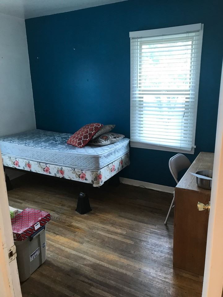 BYU Contracted Housing - Photo 4 of 23