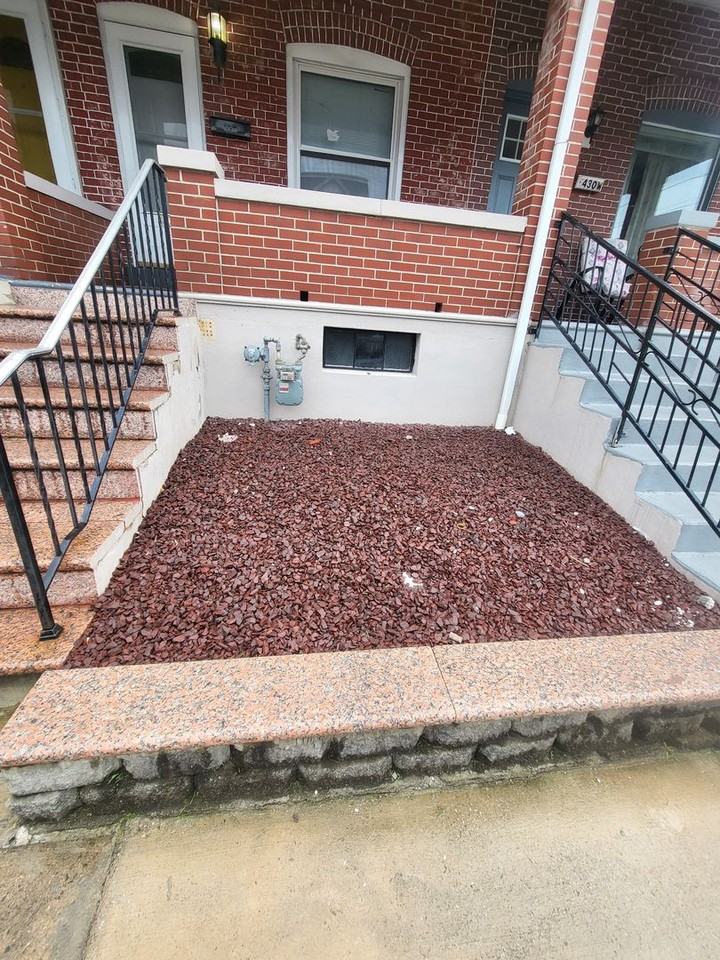 428 W Greenleaf St - Photo 2 of 14