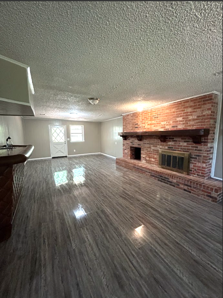 3101 Del Rancho Dr - Photo 3 of 17