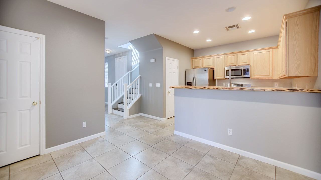 9773 Overlook Ridge Ave - Photo 2 of 30