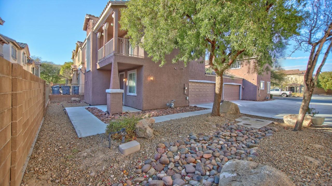 9773 Overlook Ridge Ave - Photo 3 of 30