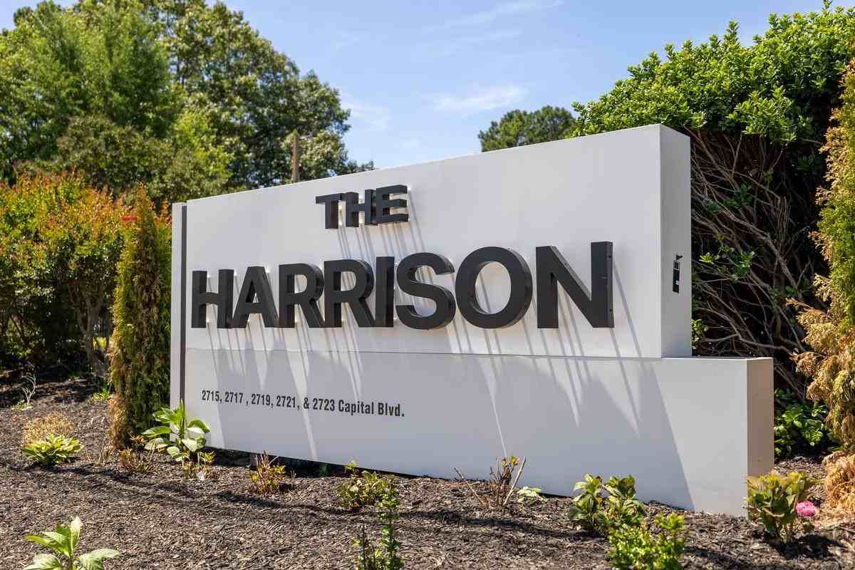 12000 E Kansas Dr - Photo 2 of 13