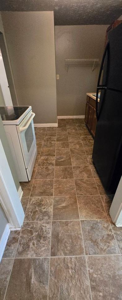 367 Frances Blvd - Photo 4 of 8