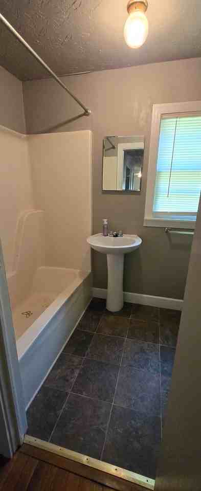 367 Frances Blvd - Photo 5 of 8