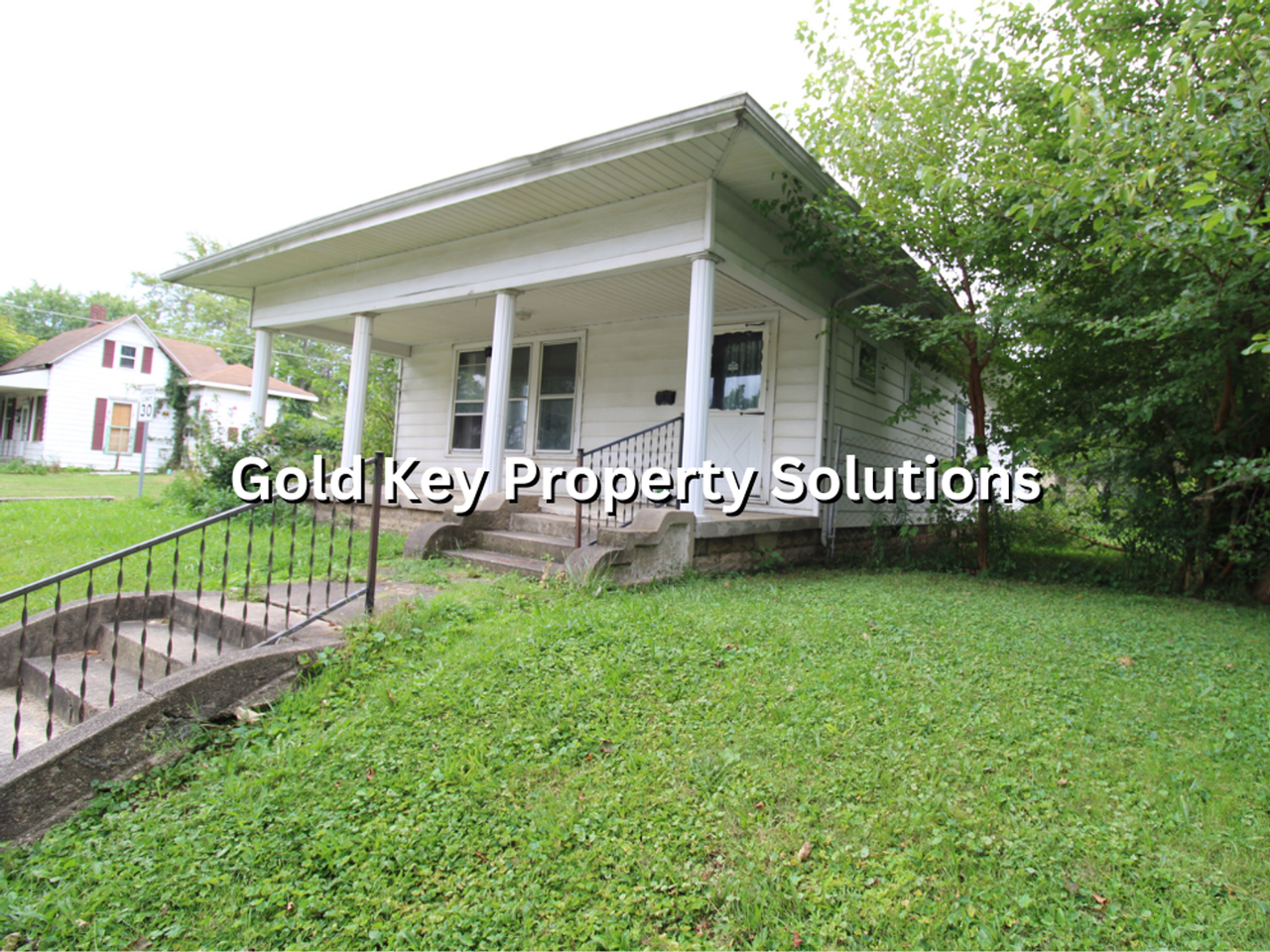 501 W 2nd St - Photo 2 of 17