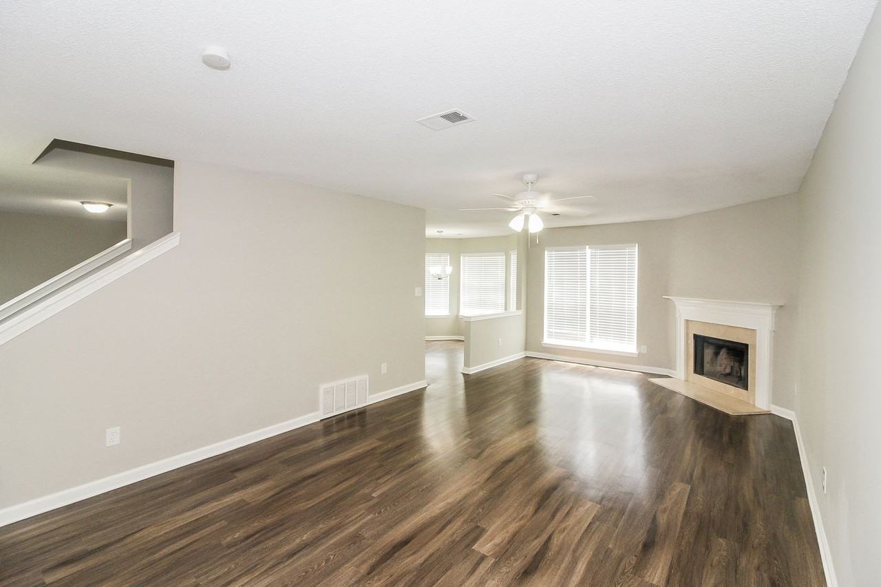 4333 Rainey Woods Cove - Photo 3 of 17