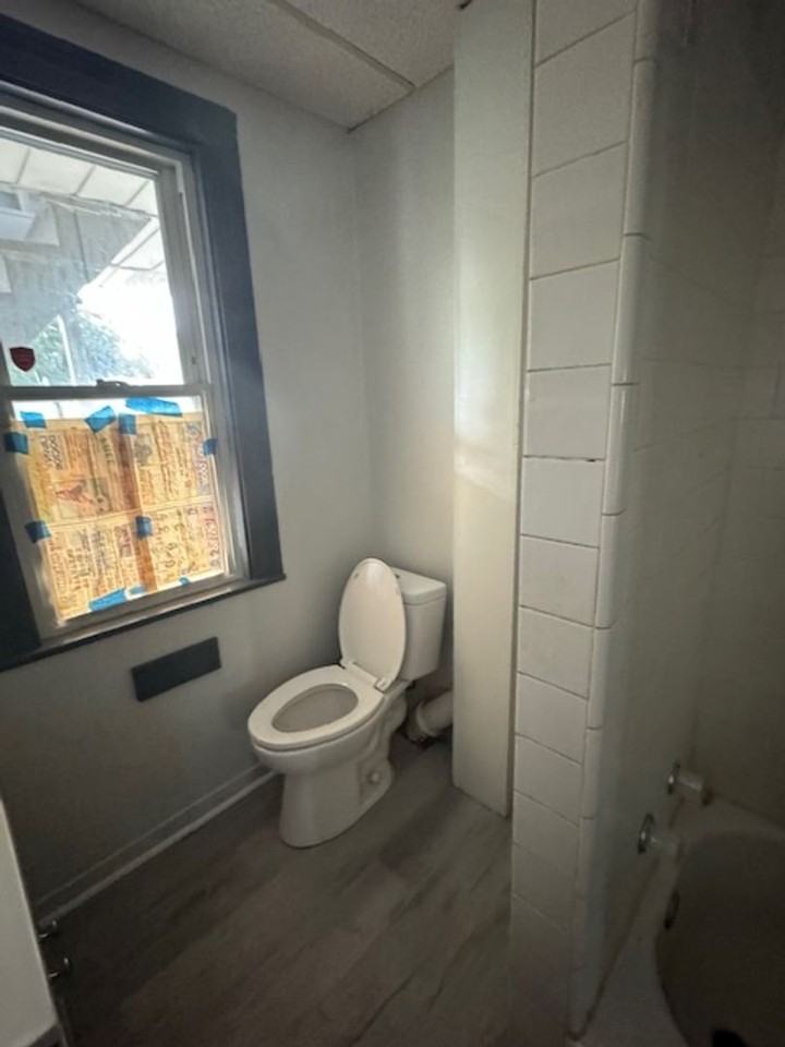 159 N Main St - Photo 3 of 12