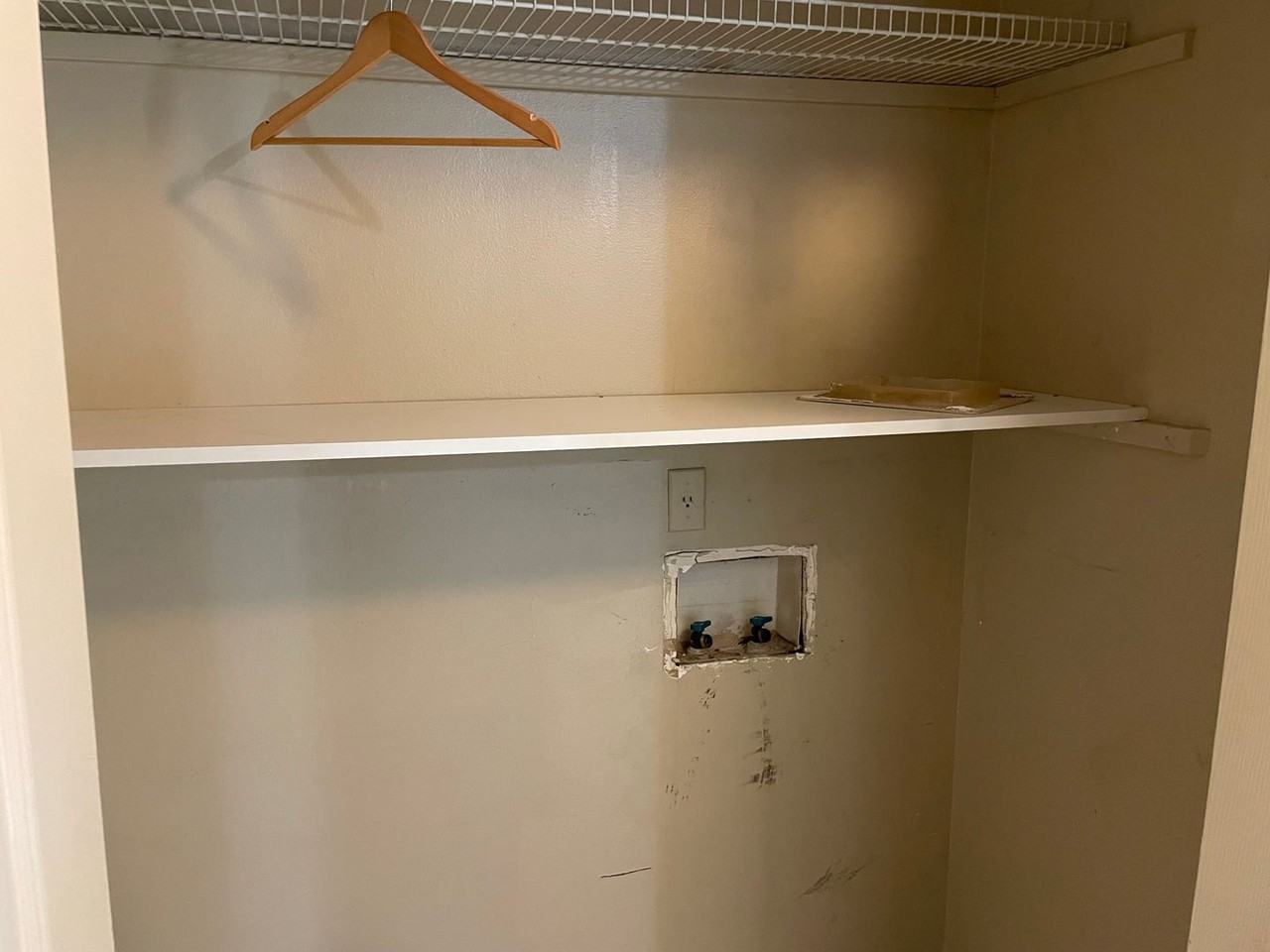 3012 Patel Dr - Photo 5 of 7