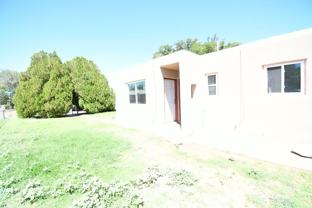 2404 Alvarado Dr Ne - Photo 1 of 1