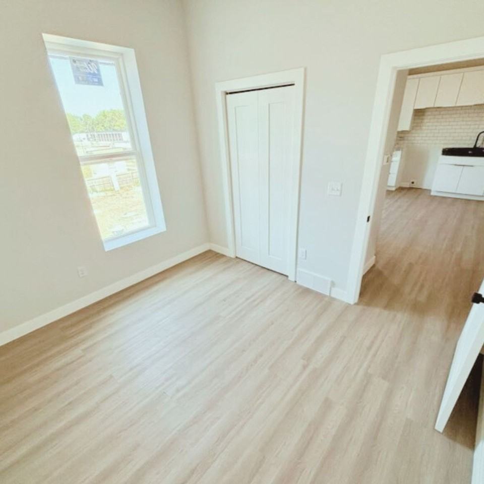 Monona Flats: Old Charm Meets New - Photo 4 of 6