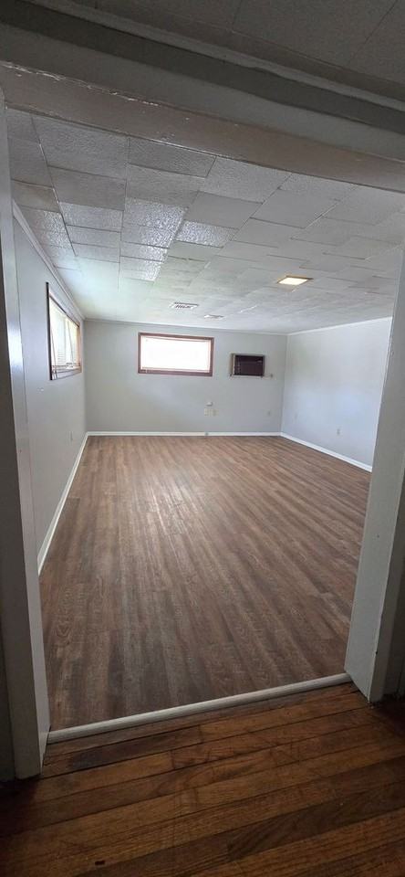 2304 S West St - Photo 2 of 14
