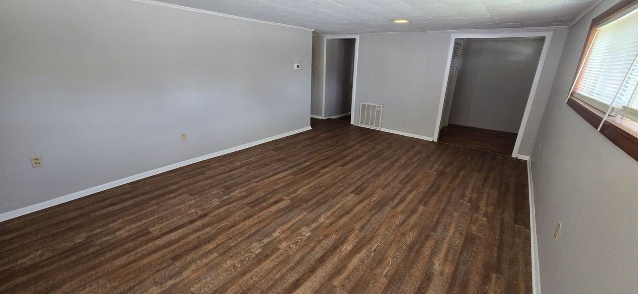 2304 S West St - Photo 3 of 14