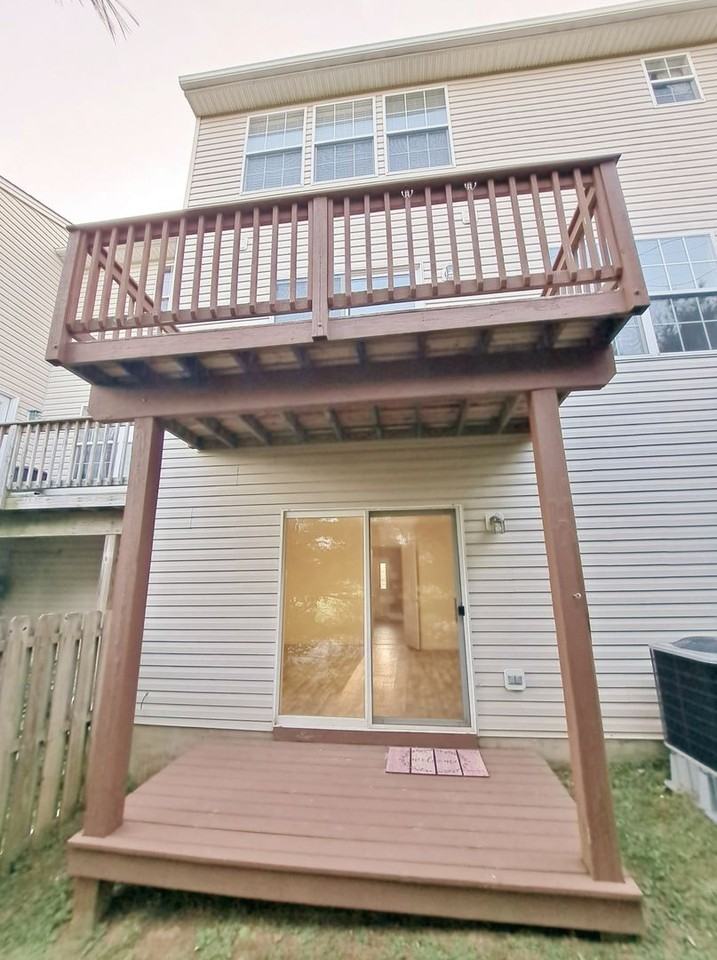 16861 Roosevelt Ln - Photo 2 of 50