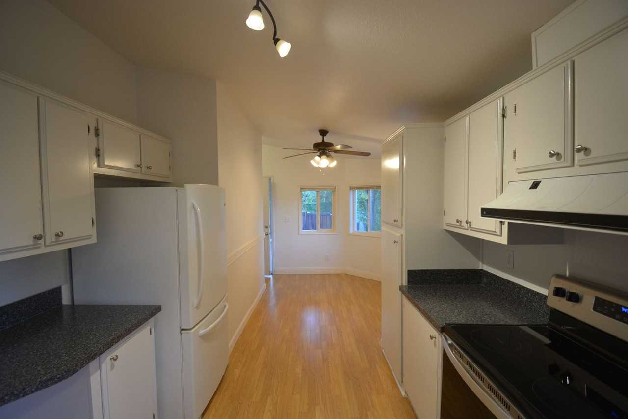 12701 Ne 190th St - Photo 3 of 13