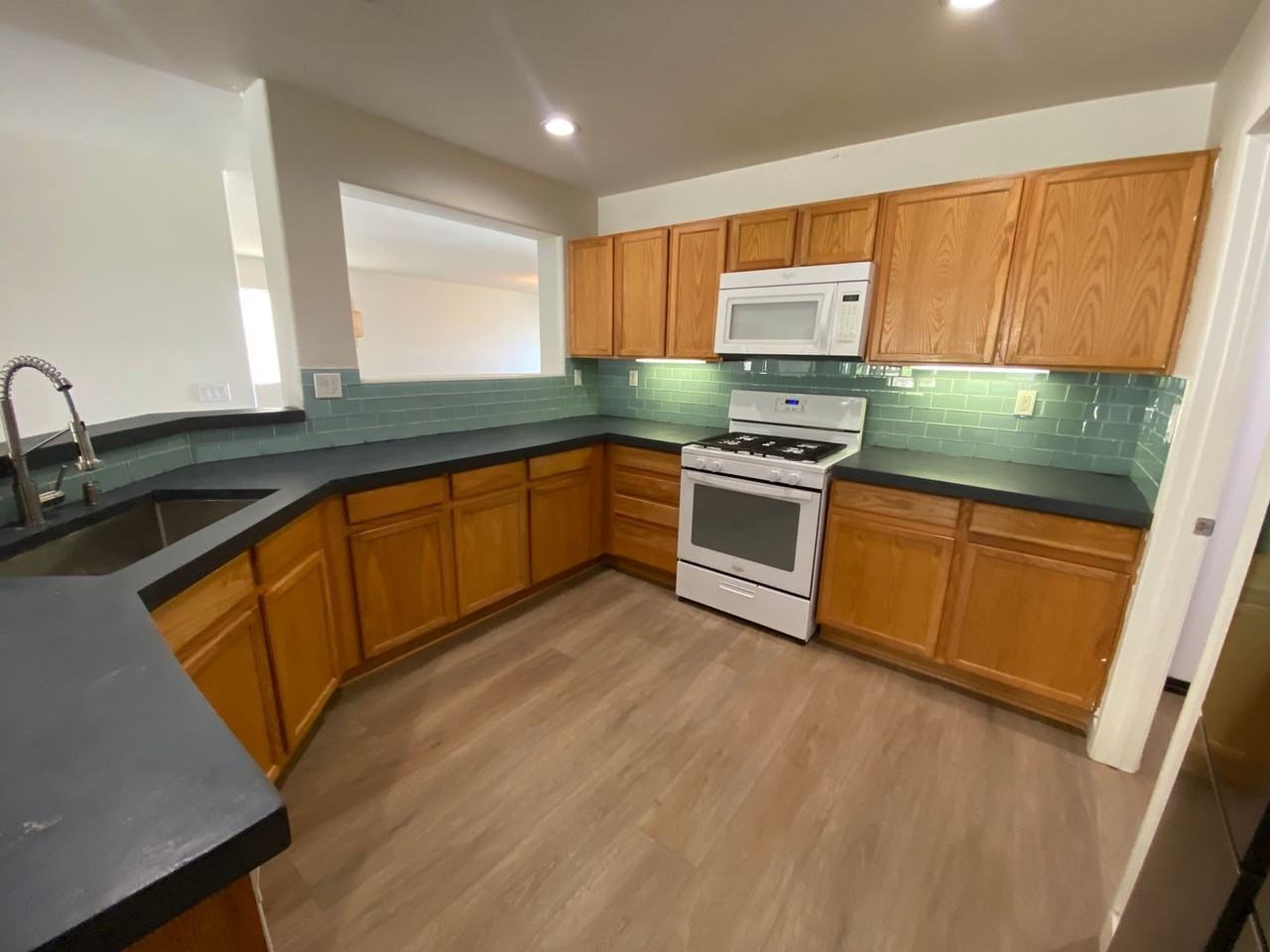 36645 Quito Way - Photo 4 of 19
