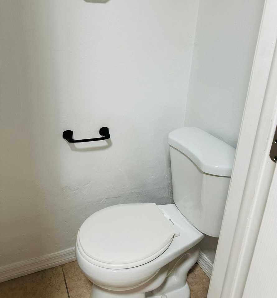 4514 Sw 8th Pl - Photo 6 of 12