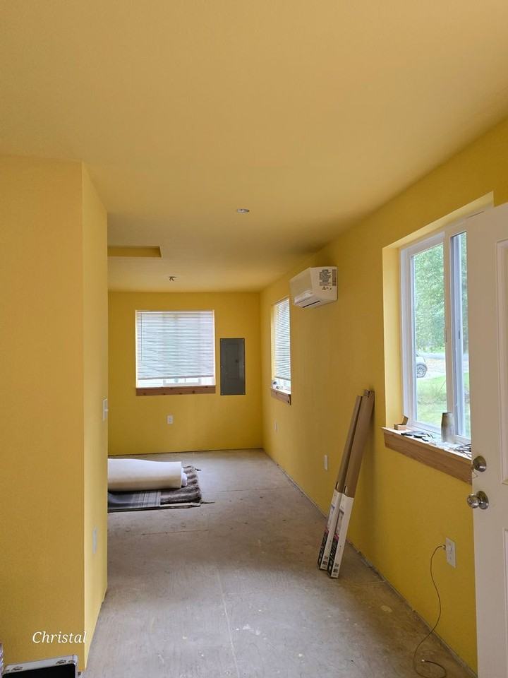 151 E Mclane Dr - Photo 2 of 16