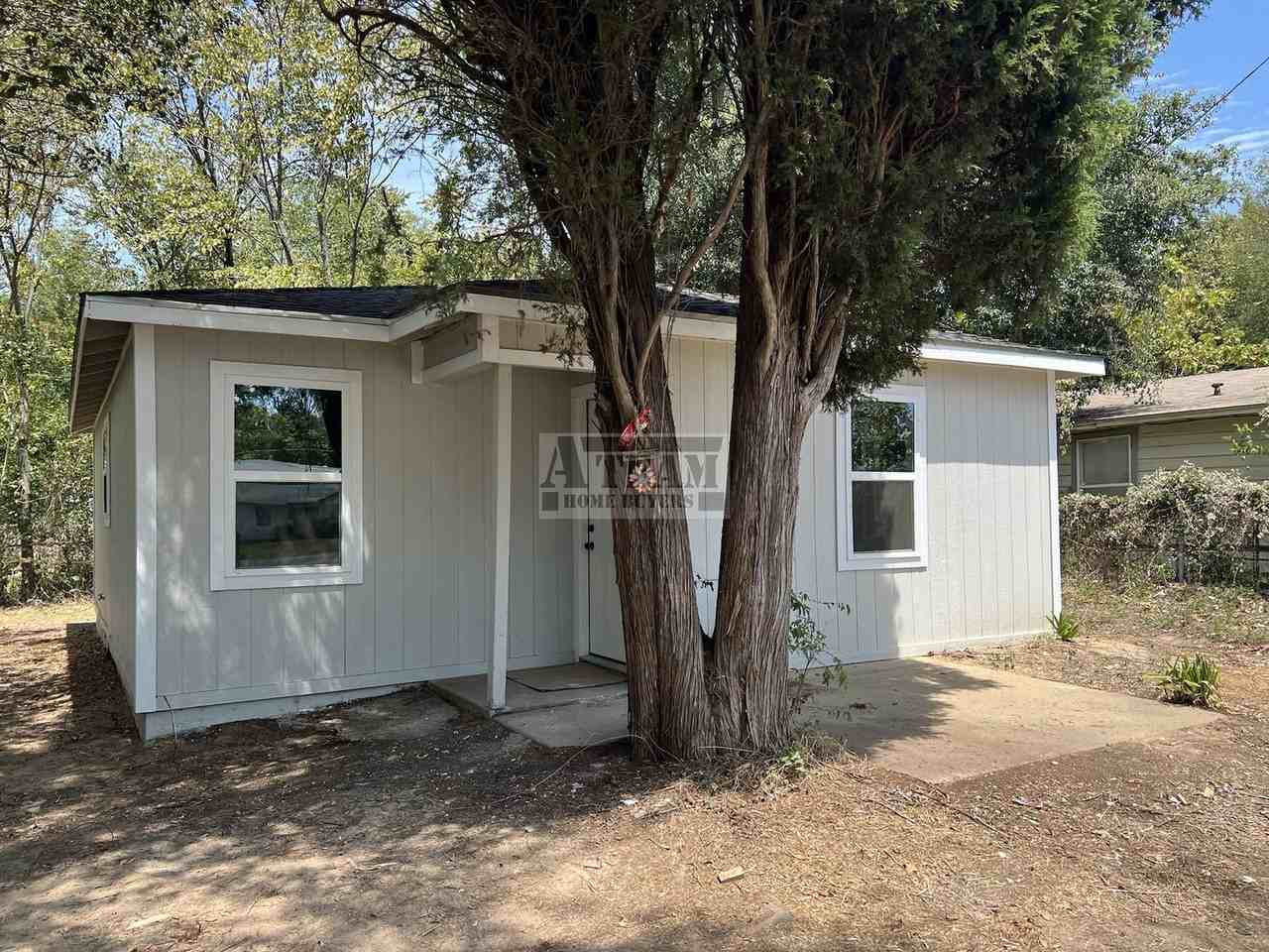 1412 W Royall Blvd - Photo 2 of 39