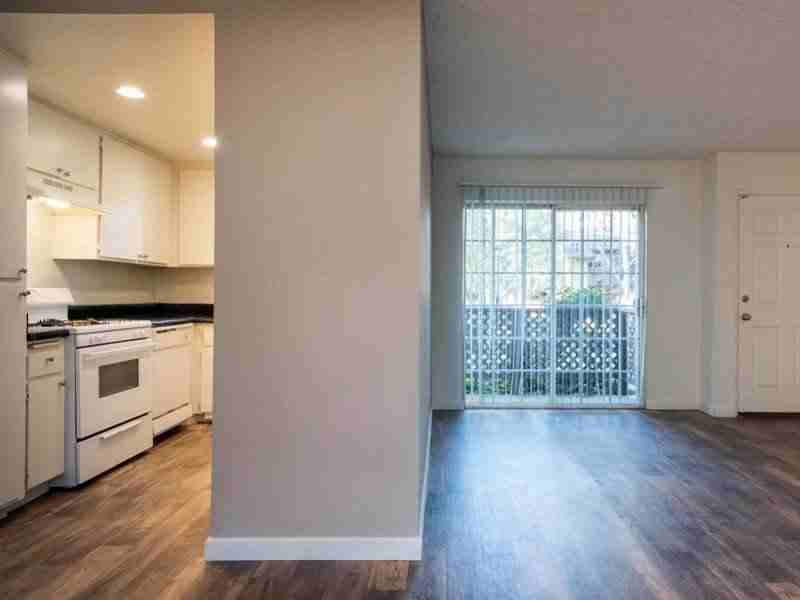 420 Smilax Road - Photo 3 of 12