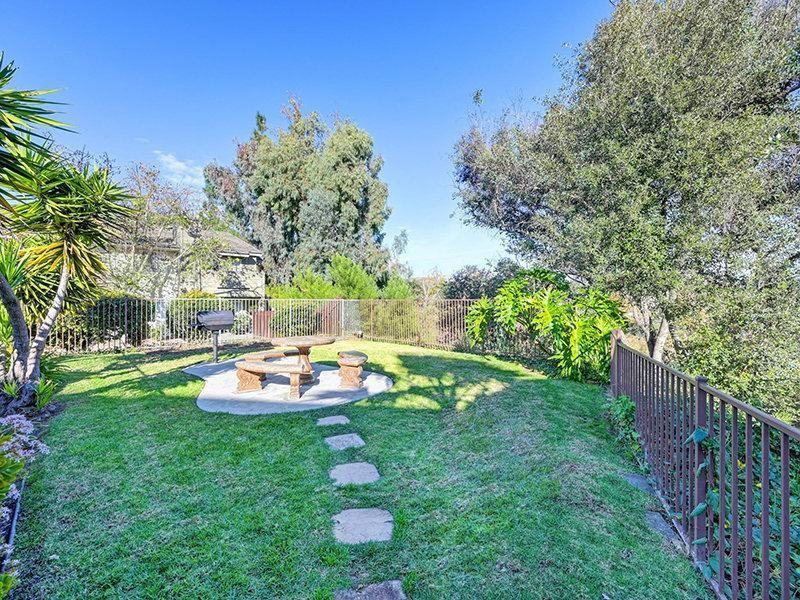 1332 Morning View Dr - Photo 2 of 20