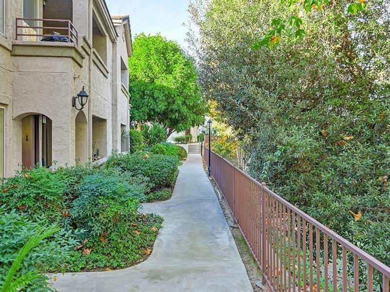 1332 Morning View Dr - Photo 3 of 20