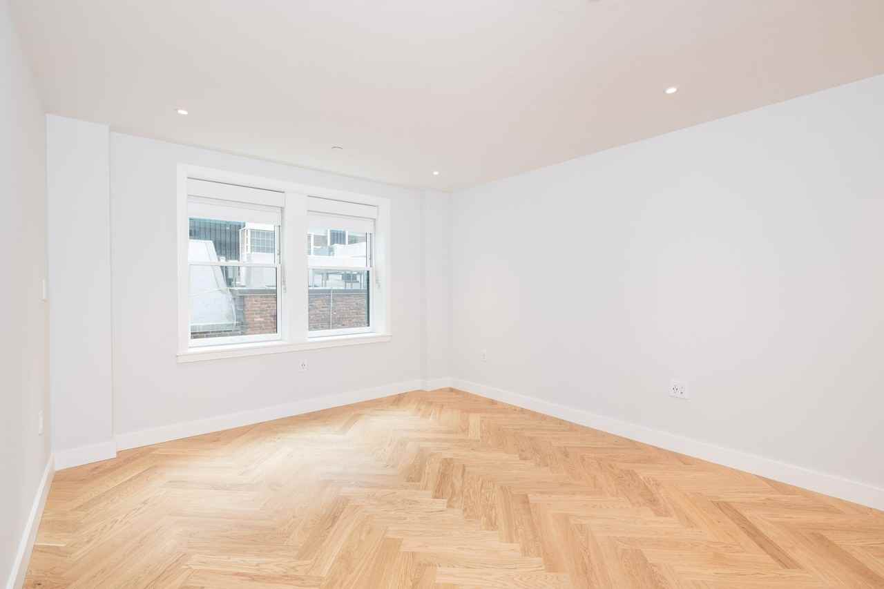 12 Commonwealth Ave #103 - Photo 5 of 7
