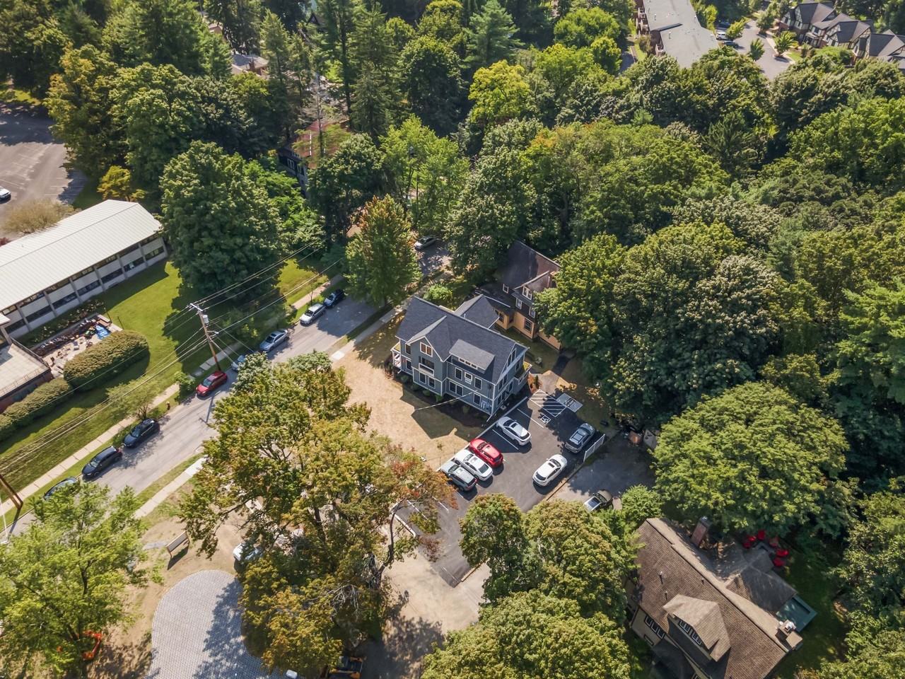 200 Highland Ave - Photo 7 of 50