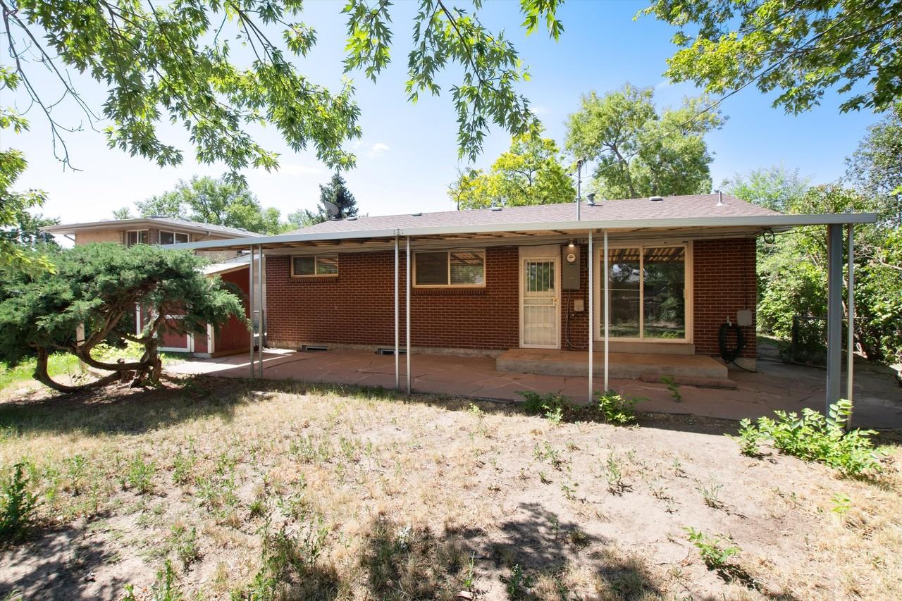 12405 E Park Lane Dr - Photo 2 of 34