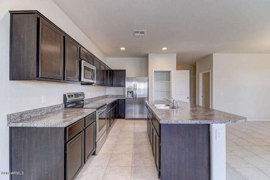 37748 W Bello Ln - Photo 3 of 19