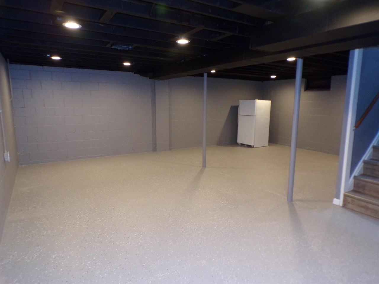 665 Langs Dr - Photo 3 of 15