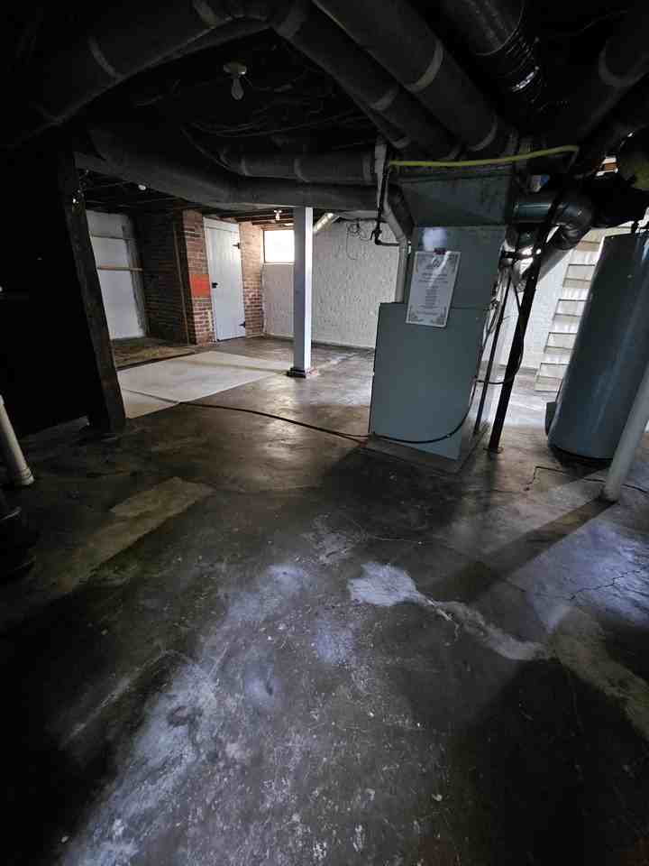 1104 N Madison St - Photo 3 of 25