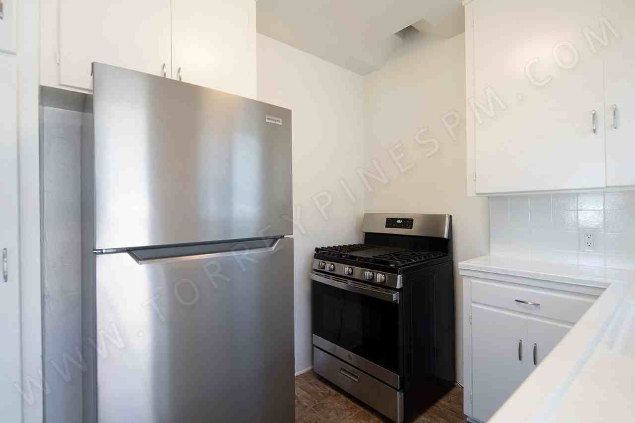 1941 Reed Ave - Photo 7 of 17