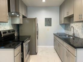 Hamilton Plaza Apartments - Photo 1 of 1