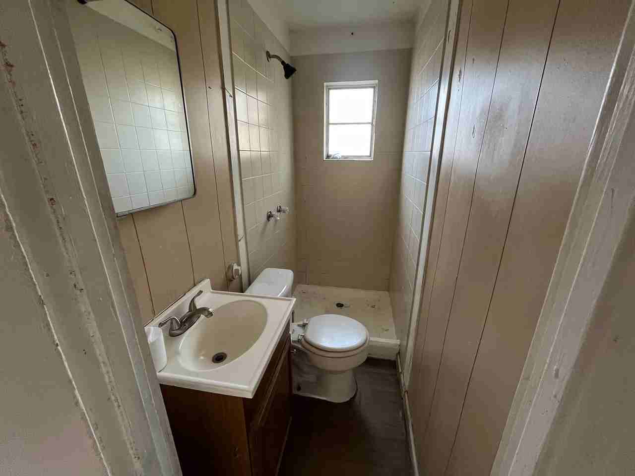 111R S Central Ave - Photo 2 of 4