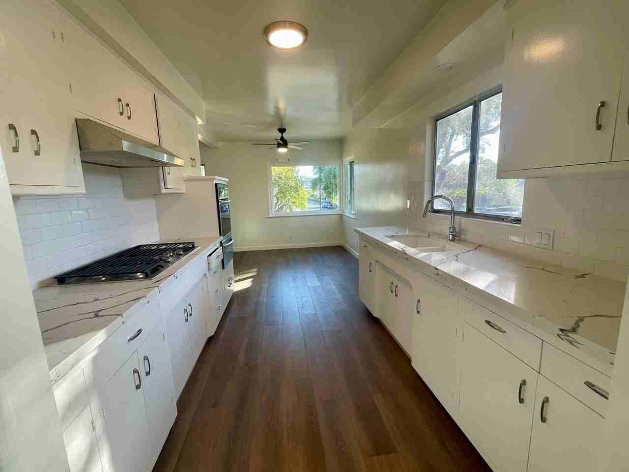 733 Olive St - Photo 3 of 18