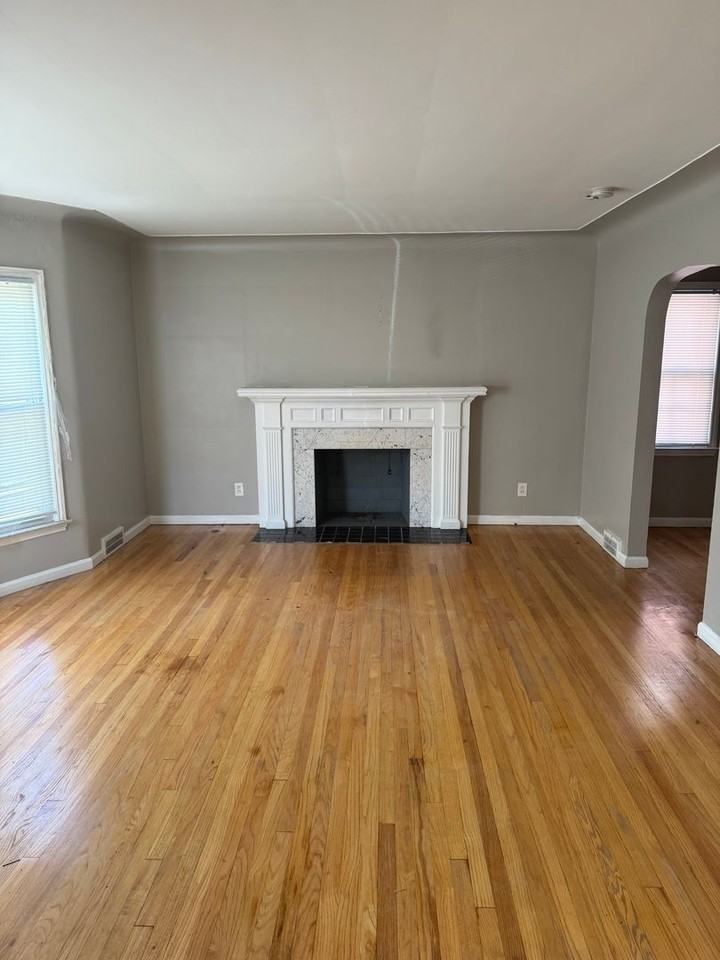 18260 Sorrento St - Photo 7 of 8