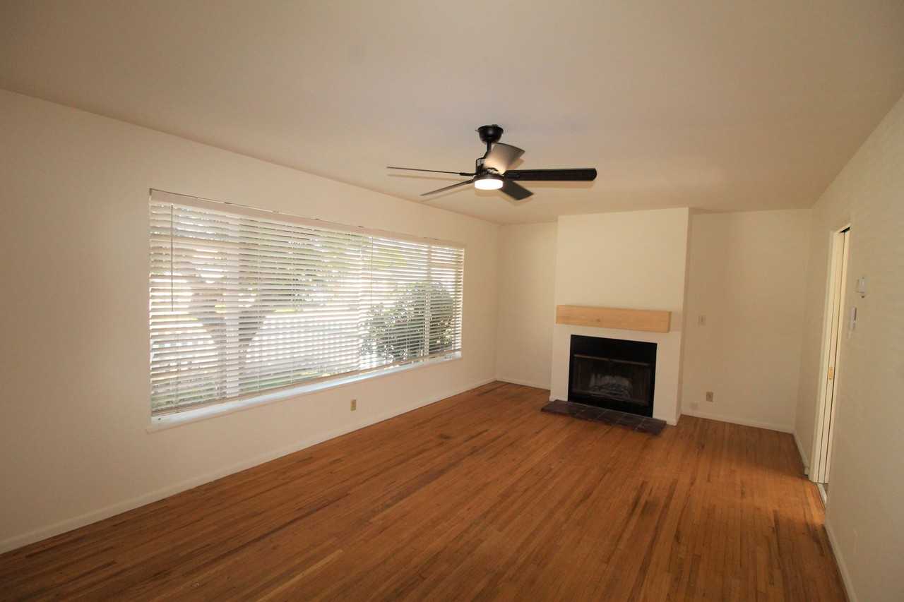 2352 Pierpont Blvd - Photo 6 of 29