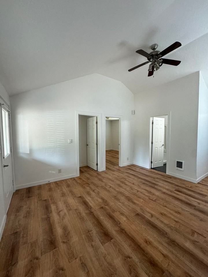 1446 Parks Rd - Photo 4 of 15